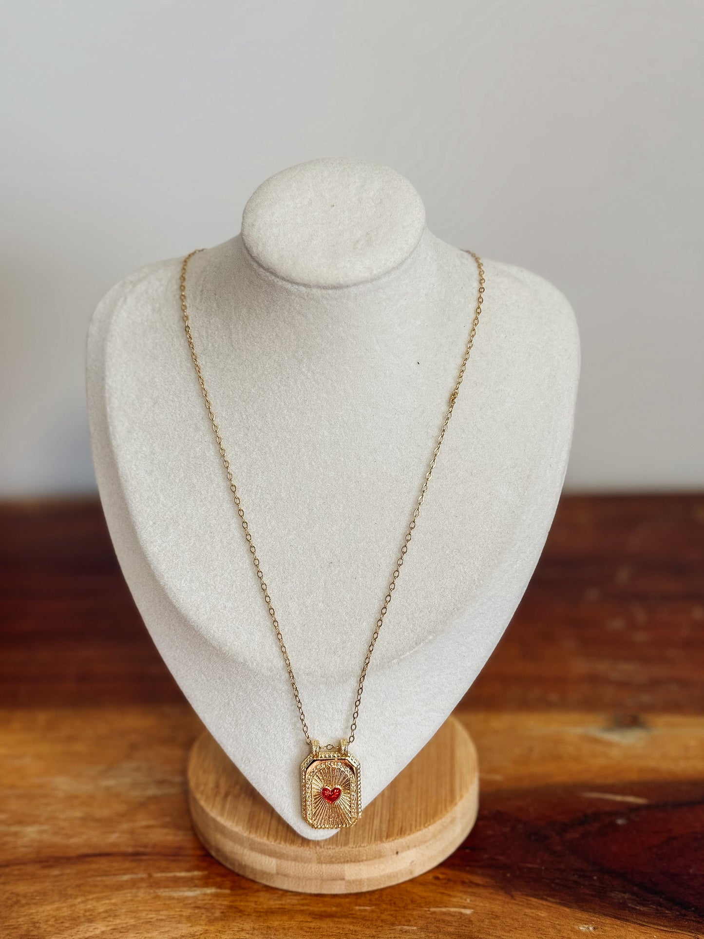 Luzia Necklace