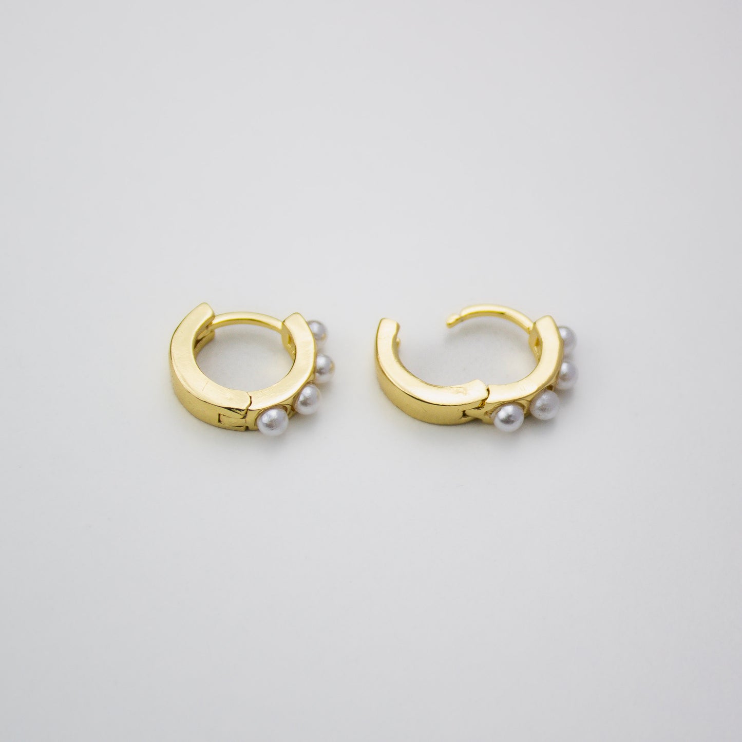 Pearl Earring