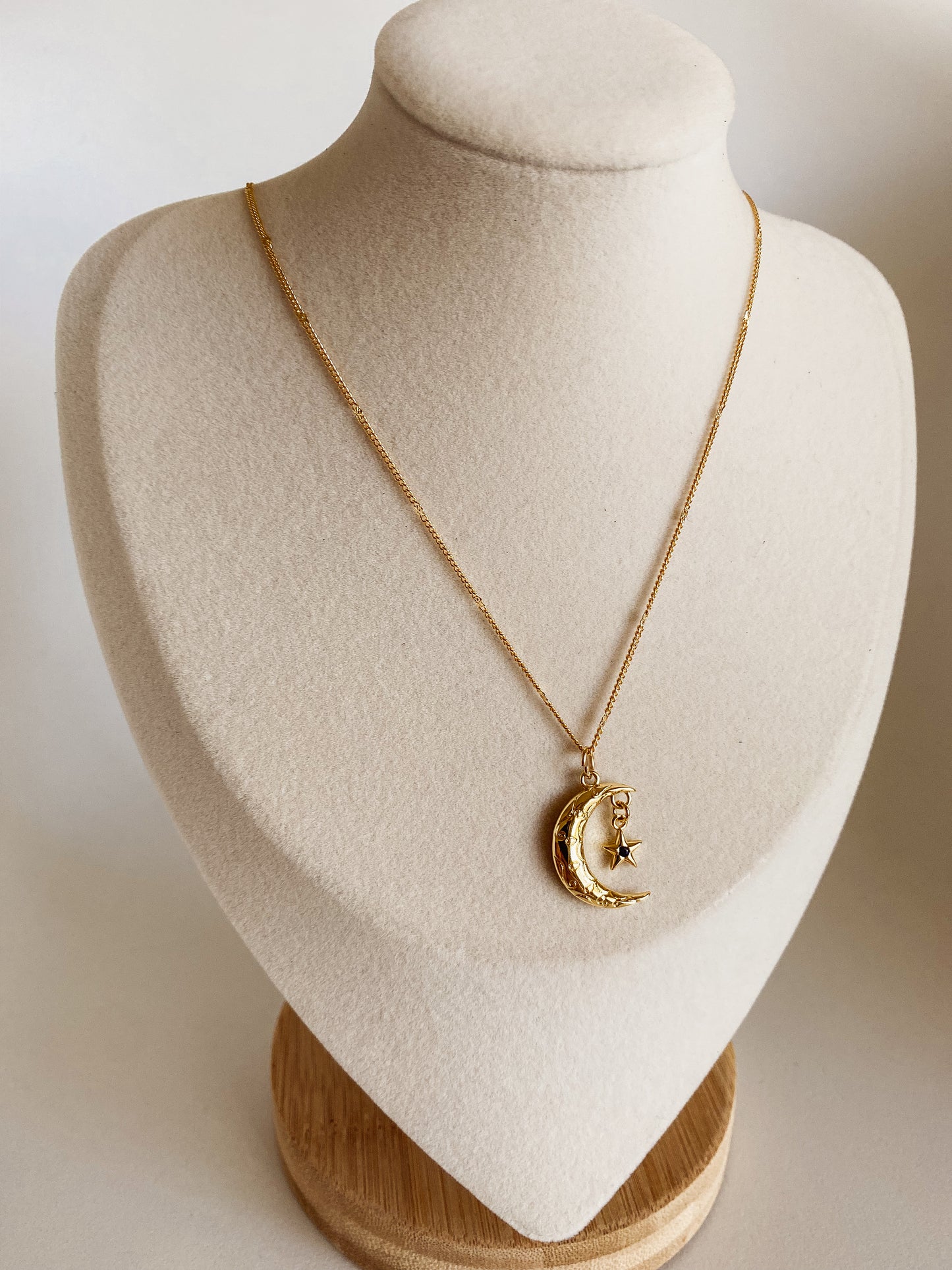 Necklace Super Moon