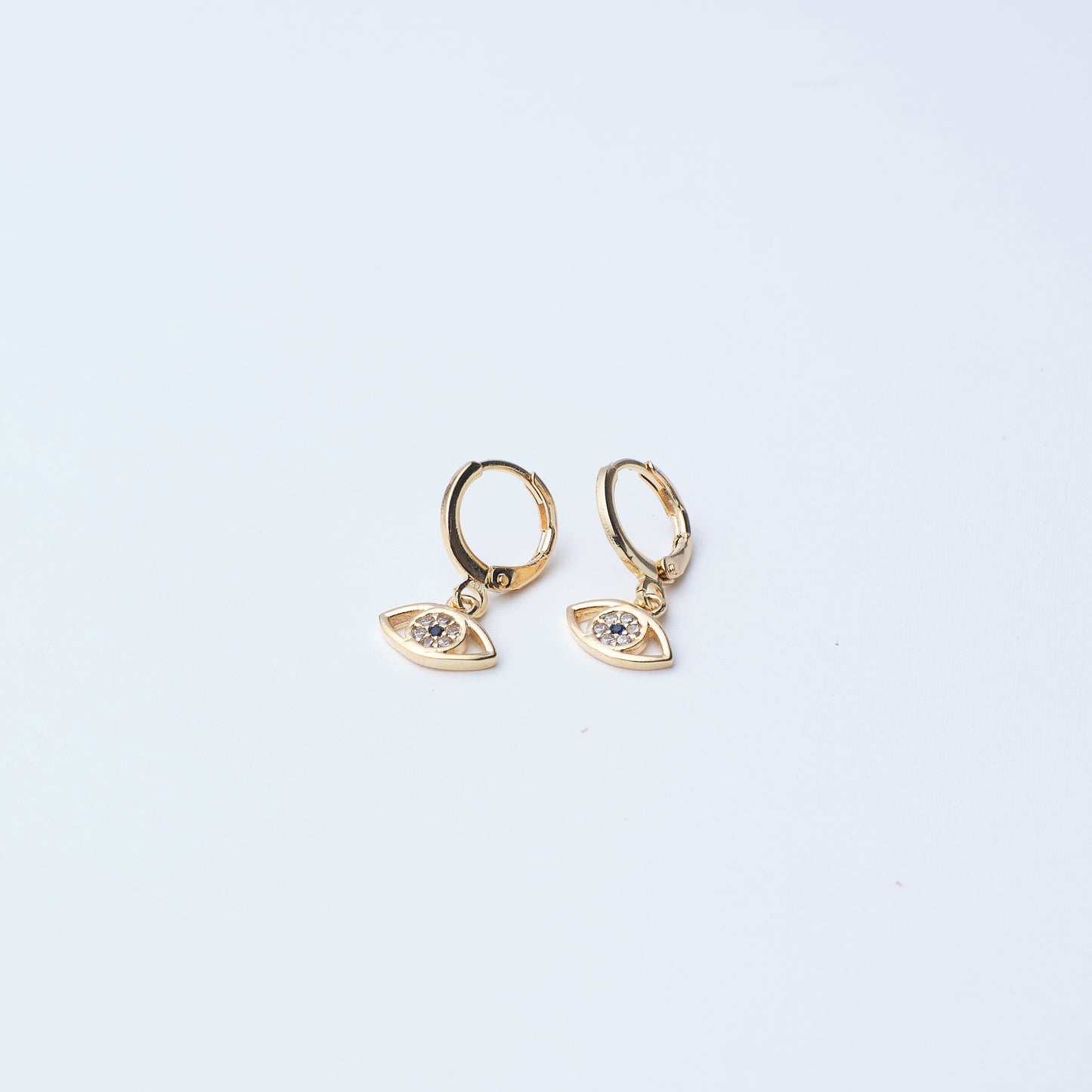 Clear Eye Earrings